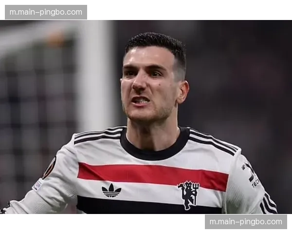 马奎尔获达洛特力挺续约 曼联中卫被赞英超最佳之一