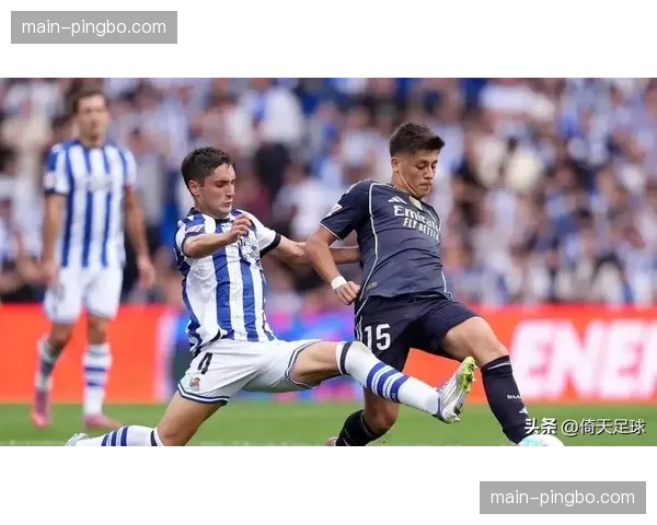 莱万特对阵塞维利亚：保级六分战双方后防线临场调整策略分析